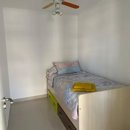 Апартаменты Iki Black Cristianos Лос Кристианос