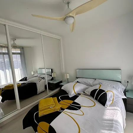 Iki Black Cristianos Los Cristianos (Tenerife)