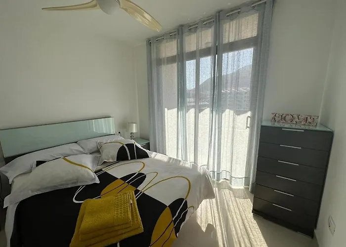 Iki Black Cristianos Appartement *