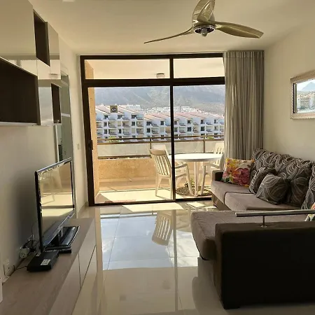 Apartman Iki Black Cristianos *