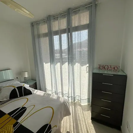 Iki Black Cristianos Apartman